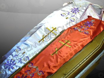 Комплект покрывало "Орнамент с крестом" и крышка на гроб с вышивкой оптом в магазине ритуальных товаров